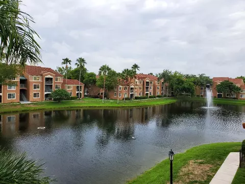4844 N State Road 7 #2304, Coconut Creek, FL 33073