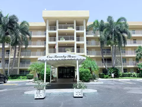 804 Cypress Grove Ln #508, Pompano Beach, FL 33069