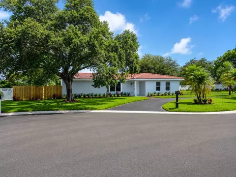 2660 NW 83rd Ter, Coral Springs, FL 33065