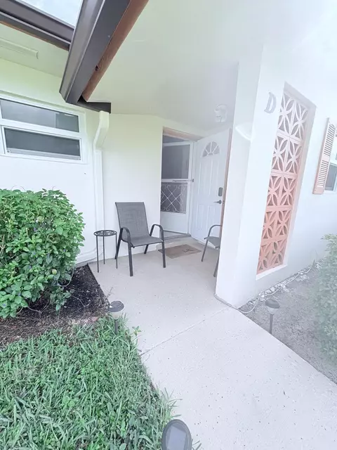2966 Crosley Dr E #D, West Palm Beach, FL 33415