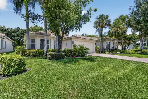 8135 Playa Del Sur Blvd, Lake Worth, FL 33467