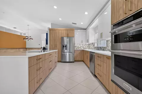 8135 Playa Del Sur Blvd, Lake Worth, FL 33467