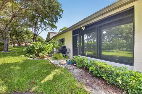 8246 Springview Ter, Boca Raton, FL 33496 photo 32