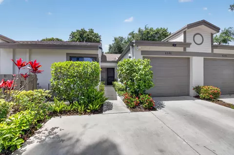 8246 Springview Ter, Boca Raton, FL 33496