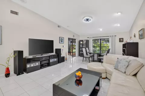 8246 Springview Ter, Boca Raton, FL 33496 photo 9