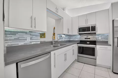 8246 Springview Ter, Boca Raton, FL 33496 photo 14