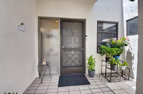 8246 Springview Ter, Boca Raton, FL 33496 photo 4