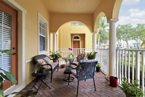 127 Seagrape Dr, Jupiter, FL 33458 photo 3