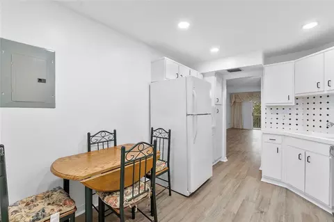Dining - 9101 W Sample Rd #402, Coral Springs, FL 33065 photo 1 of 1
