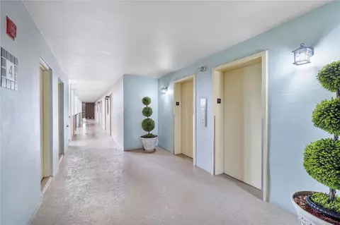 Entry Way - 9101 W Sample Rd #402, Coral Springs, FL 33065 photo 3 of 5