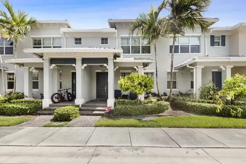 3964 Poinciana Ln, Hollywood, FL 33021