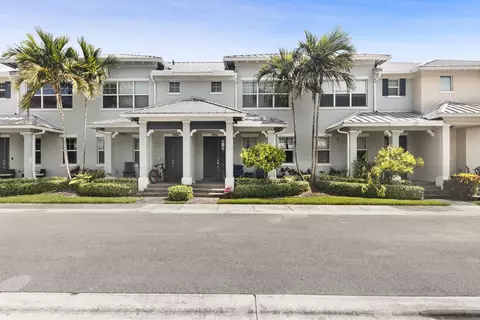 3964 Poinciana Ln, Hollywood, FL 33021