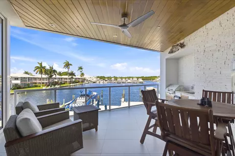1110 Seminole Dr #201, Fort Lauderdale, FL 33304