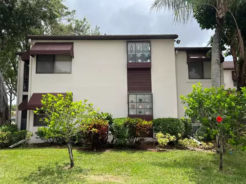5068 Rose Hill Dr #102, Boynton Beach, FL 33437