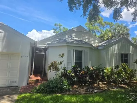 7608 Forest Green Ln, Boynton Beach, FL 33436