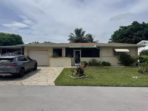 4517 NW 49th Ct, Tamarac, FL 33319