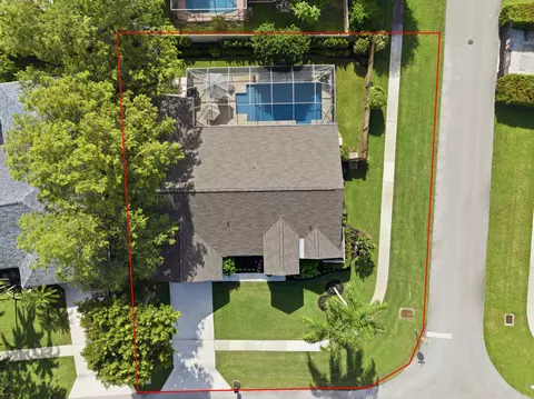 805 Daffodil Dr, Wellington, FL 33414