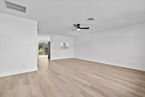 7406 Willow Spring Cir N, Boynton Beach, FL 33436