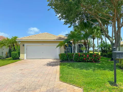5743 Fountains Dr S, Lake Worth, FL 33467