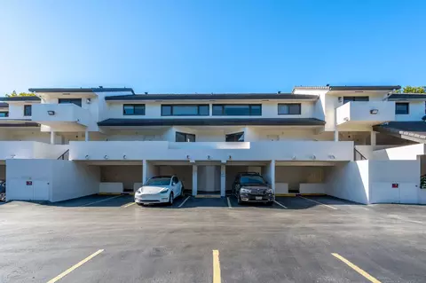 5750 Turin St #206, Coral Gables, FL 33146