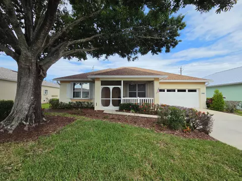 536 NW Cortina Ln, Port Saint Lucie, FL 34986