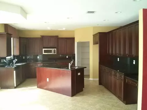 8961 Alexandra Cir, Wellington, FL 33414