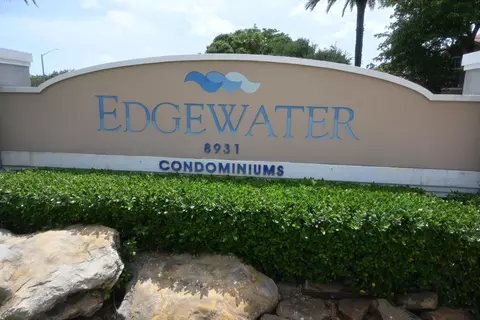 8721 Wiles Rd #305, Coral Springs, FL 33067