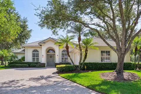 8004 Links Way, Port Saint Lucie, FL 34986