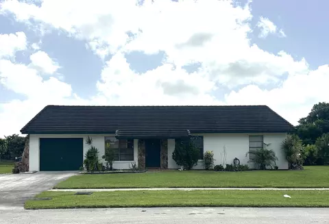 8213 Rose Marie Ave W, Boynton Beach, FL 33472
