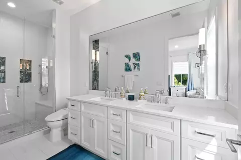 Bath - 4707 SE Manatee Way, Stuart, FL 34997 photo 3 of 6