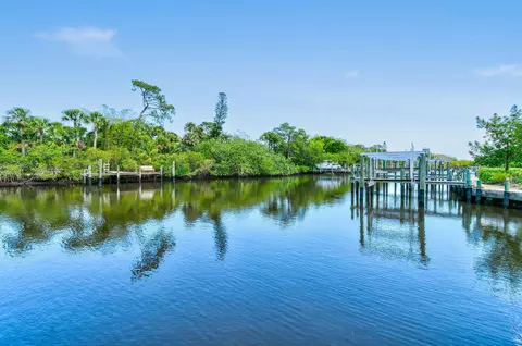 View/Area - 4707 SE Manatee Way, Stuart, FL 34997 photo 8 of 8