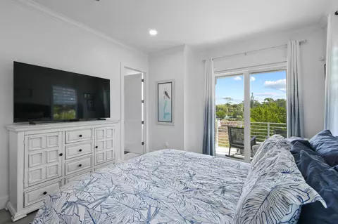 Bedroom - 4707 SE Manatee Way, Stuart, FL 34997 photo 3 of 7