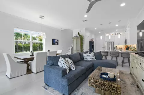 Living - 4707 SE Manatee Way, Stuart, FL 34997 photo 1 of 2