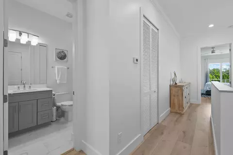 Entry Way - 4707 SE Manatee Way, Stuart, FL 34997 photo 4 of 4