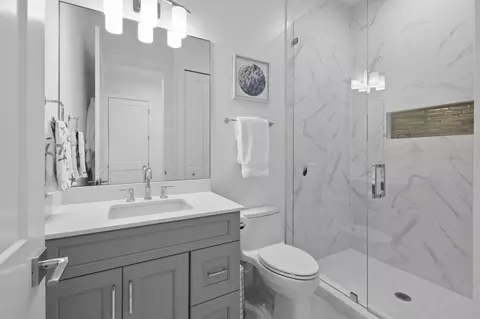 Bath - 4707 SE Manatee Way, Stuart, FL 34997 photo 6 of 6