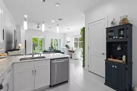 Kitchen - 4707 SE Manatee Way, Stuart, FL 34997 photo 6 of 6