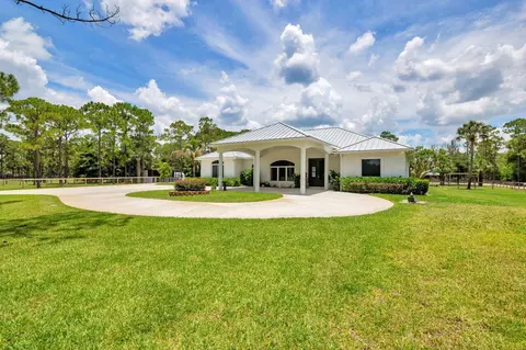 14819 Broken Arrow Pl, Palm Beach Gardens, FL 33418
