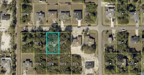 2907 4th St SW, Lehigh Acres, FL 33976