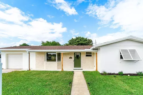 2433 Palm Rd, West Palm Beach, FL 33406