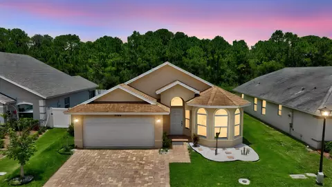 9760 Palm Breezes Dr, Fort Pierce, FL 34945