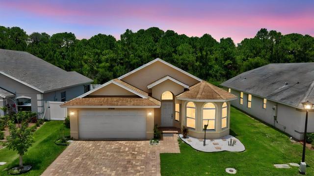 9760 Palm Breezes Dr, Fort Pierce, FL 34945