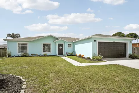 572 SW Bacon Ter, Port Saint Lucie, FL 34953