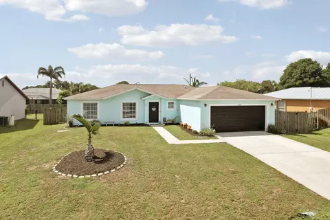 572 SW Bacon Ter, Port Saint Lucie, FL 34953