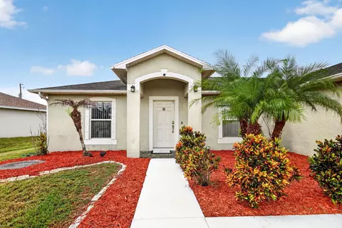 324 SW Kestor Dr, Port Saint Lucie, FL 34953