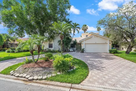 8660 NW 54th St, Coral Springs, FL 33067