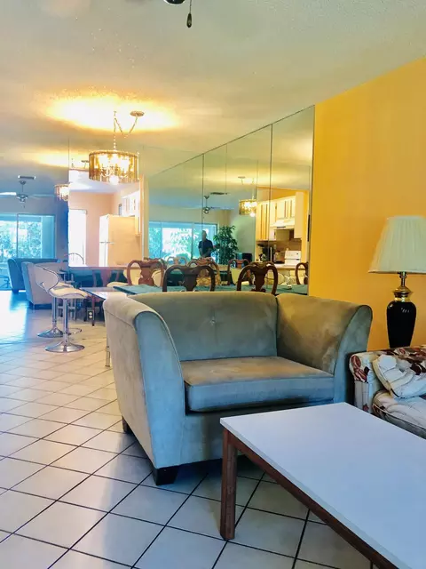 5368 Privet Pl #B, Delray Beach, FL 33484