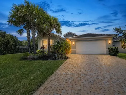 12000 SW Bristol Bay Dr, Port Saint Lucie, FL 34987