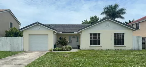 6773 Alden Ridge Dr, Boynton Beach, FL 33437