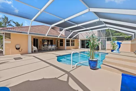 2001 Cypress Ave, Fort Pierce, FL 34949
