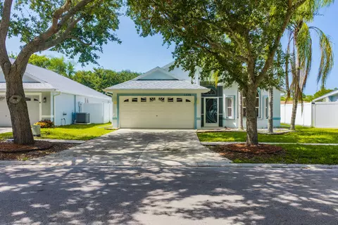 1720 Pondberry Ln, Port Saint Lucie, FL 34952